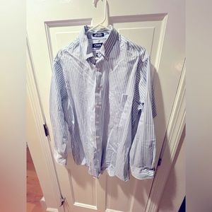 Long sleeve button down wrinkle free shirt